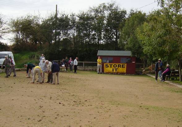 www.storeit.com sponsors the Carrefour Petanque Clubs Winter Melee